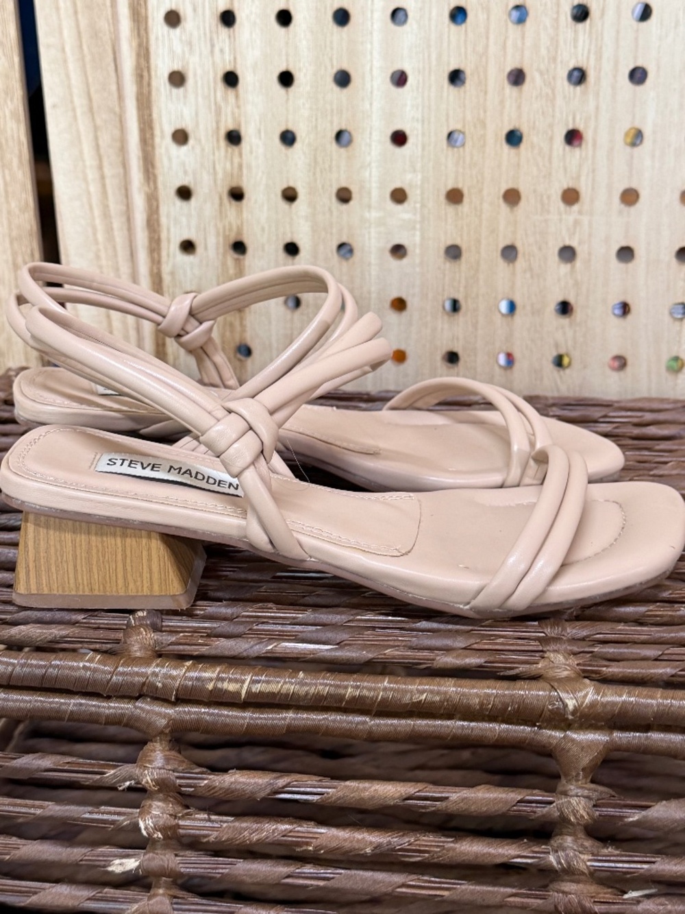 Steve Madden Hattie Nude Strappy Block Heel Sandals Size 6